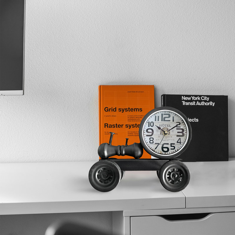 Analog Metal Battery Tabletop Clock Black