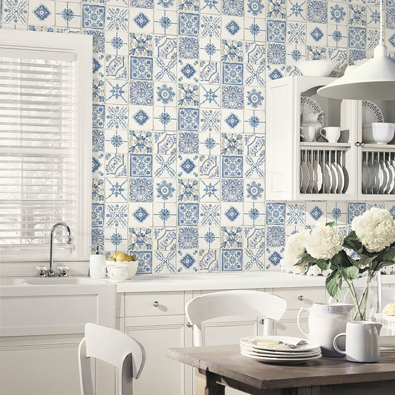 Rouleau de papier peint L 32,7 pi x l 20,5 po Schildt, Bleu / Beige