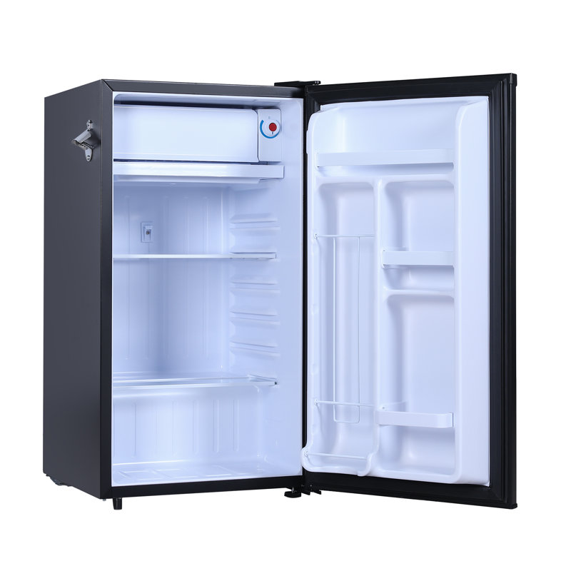 Frigidaire Pi. Réfrigérateur compact rétro avec compartiment refroidisseur, ouvre-bouteille latéral intégré, Noir