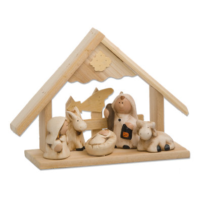 Holzkrippe mit Figuren