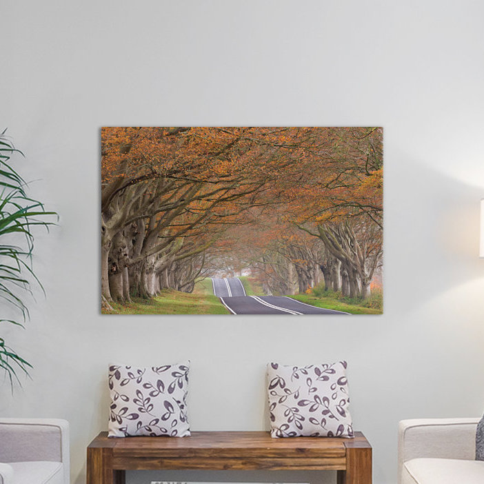 « through the tunnel », reproduction de photo sur toile tendue, H 18 po x l 26 po x P 1,5 po, Toile tendue