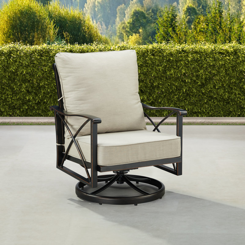 Woodhill Outdoor Swivel Lounge Chair