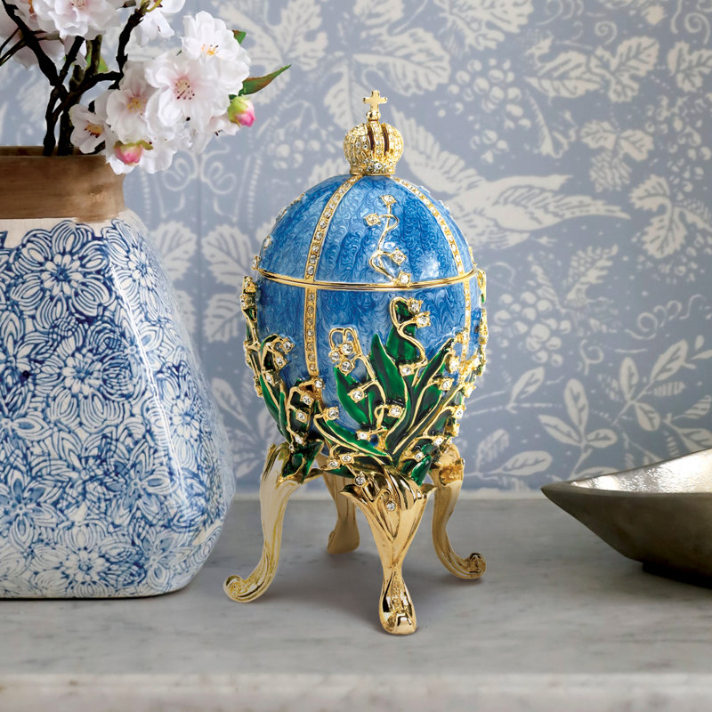 Œufs émaillés style impératrice Valentina Romanov