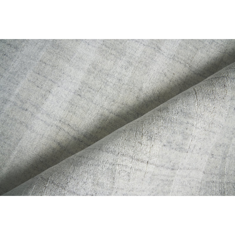 Robin Silk Striped Area Rug in Ivory/Gray, Rectangle 6' x 9'