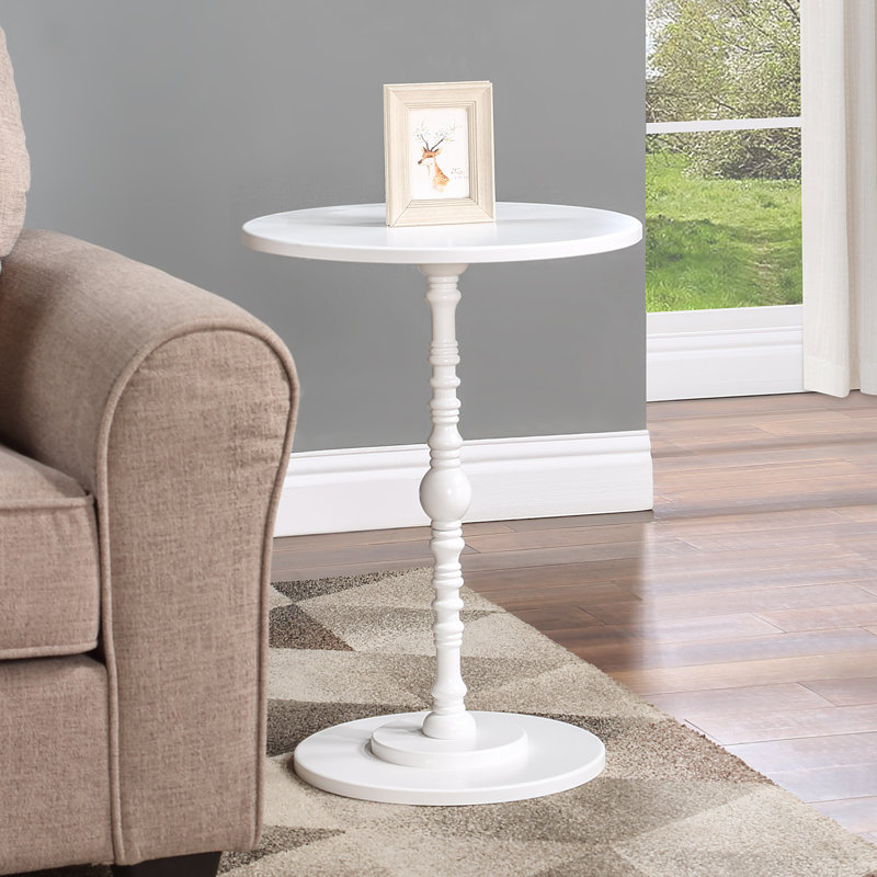 Daneysha Spindle End Table, White