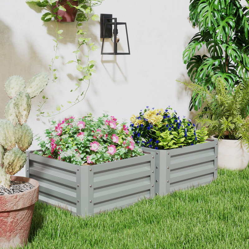 Aaryana Metal Planter Box