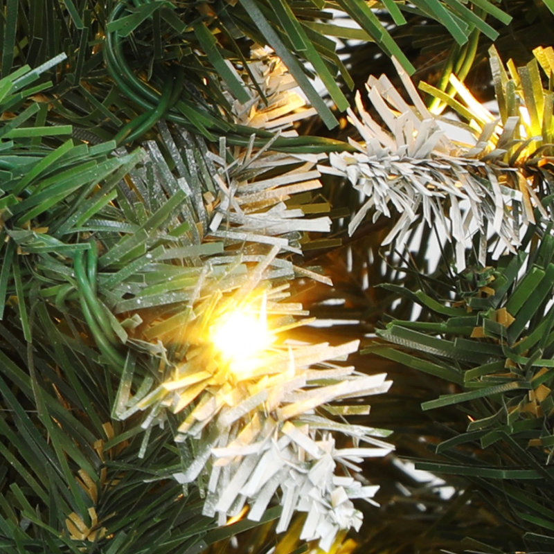 Arbre de Noël artificiel enneigé 6 pi avec pommes de pin et baies, H 6 pi