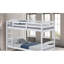 Lit superposé simple au-dessus d'un lit simple transitionnel avec arche et finition blanche-968373877