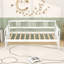Lit de jour simple multifonctionnel d'inspiration rétro avec lattes de bois et espace de rangement-549057956