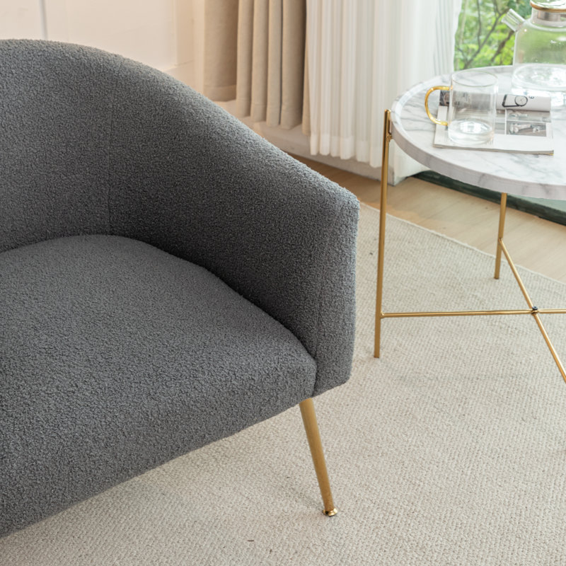 Fauteuil demi-tonneau Jameila, Fausse fourrure grise, 1, Doré