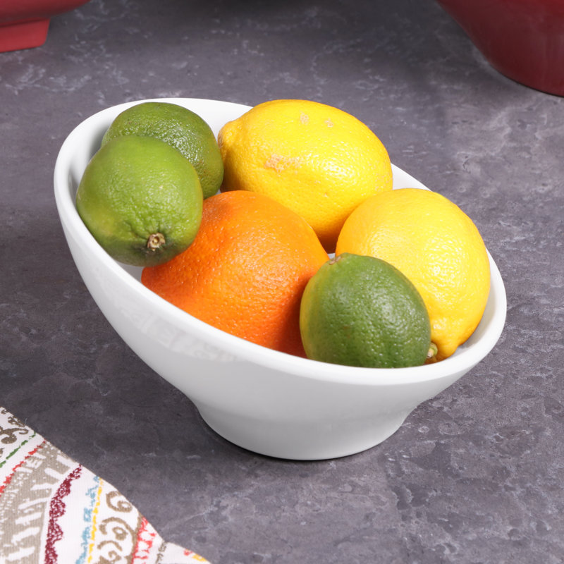 White 18 oz Classic Round Plastic Serving Bowl