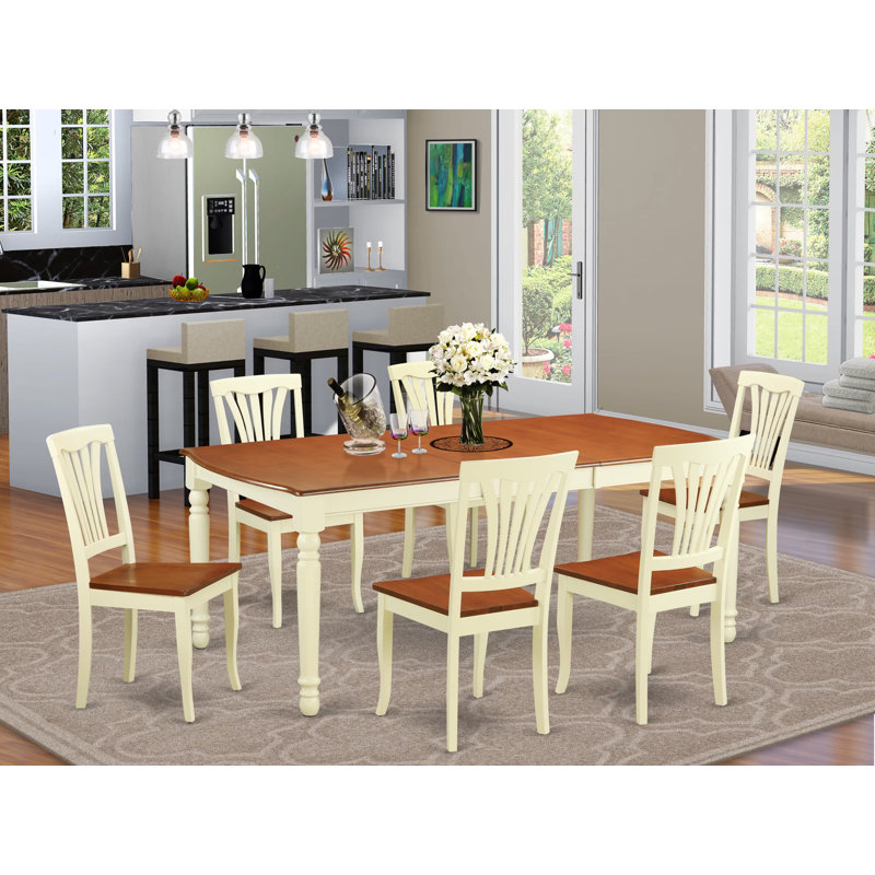 L'ensemble de table de cuisine 5 pièces pour 4 personnes comprend une table de salle à manger rectangulaire avec rallonge papillon et 4 chaises de salle à manger, 42 po x 78 po, babeurre et cerise