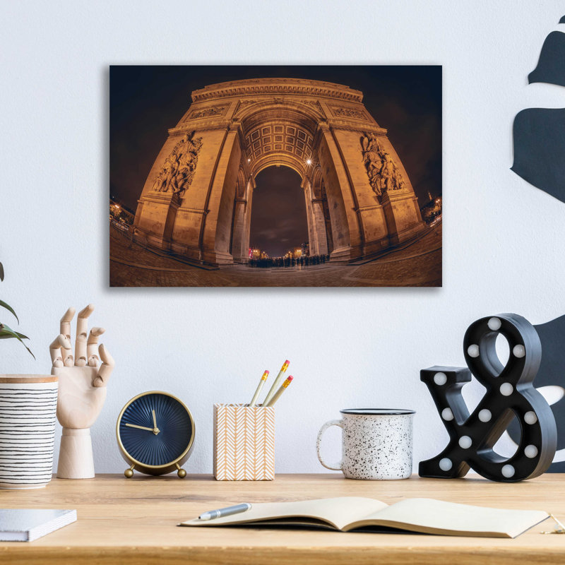 «Arc» par Sebastien Lory, H 12 po x l 16 po x P 0,13 po