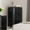 Commode 1 pièce avec finition UV, glissières à roulement à billes, poignées et pieds verticaux chromés pour un rangement et un style contemporains dans la chambre à coucher