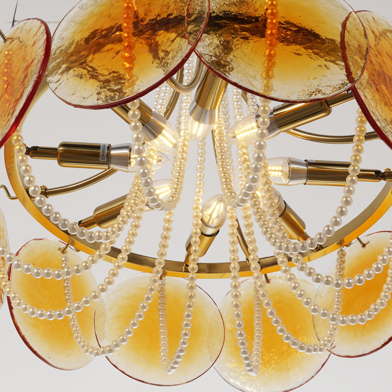 Lustre 8 lumières à roue de chariot à intensité variable avec collier de perles