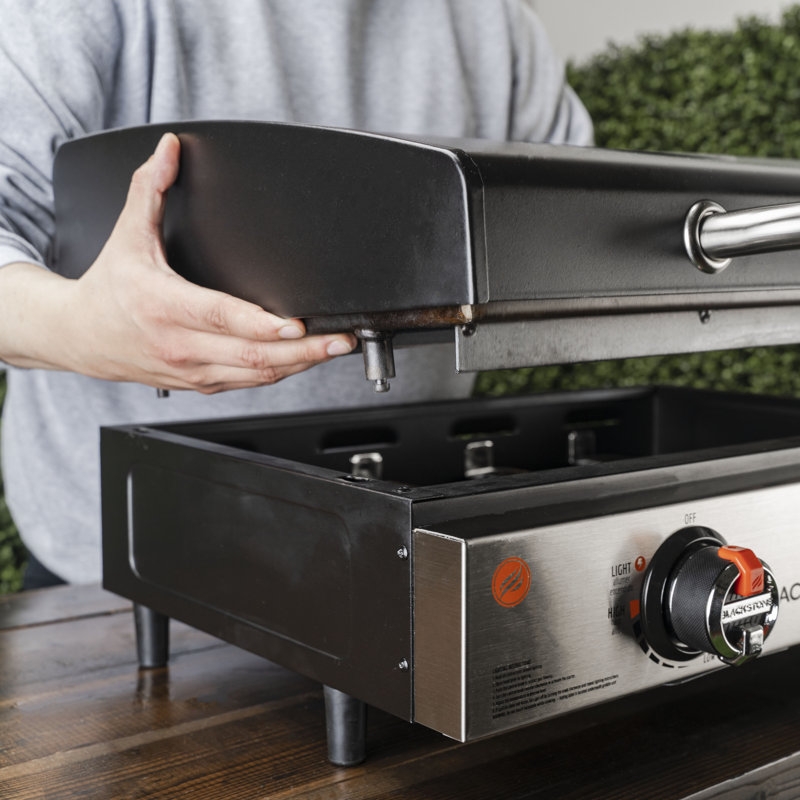 Blackstone 2-Burner 22" Tabletop Propane Griddle