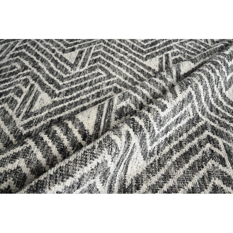 Eaton Chevron Area Rug, Rectangle 14' x 18'