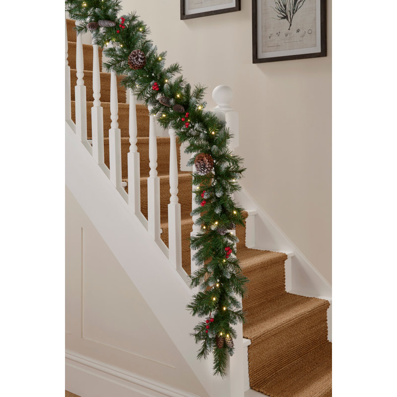 WINTERBERRY 275 cm in. Lighted Fresh Faux Artificial Mixed Assortment Garland