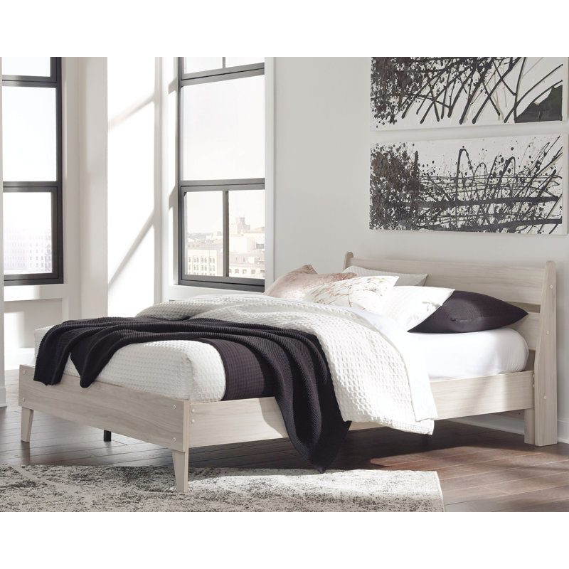 Carolyna Panel Bed, Queen