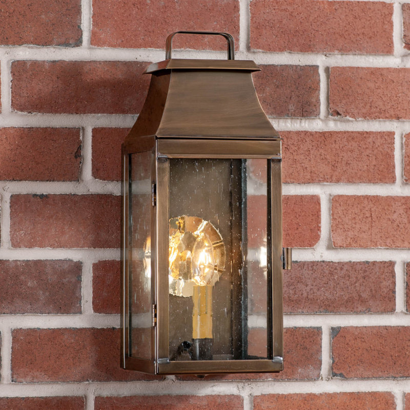 Edgao Wall Light, Brass