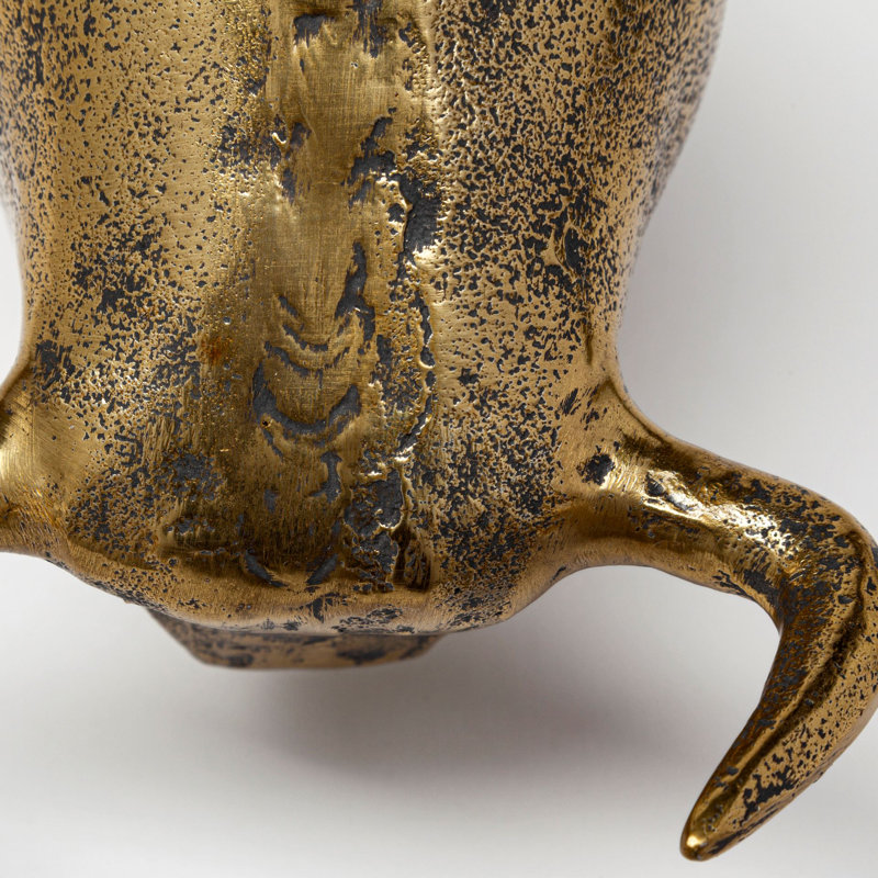 Tauro I Figurine