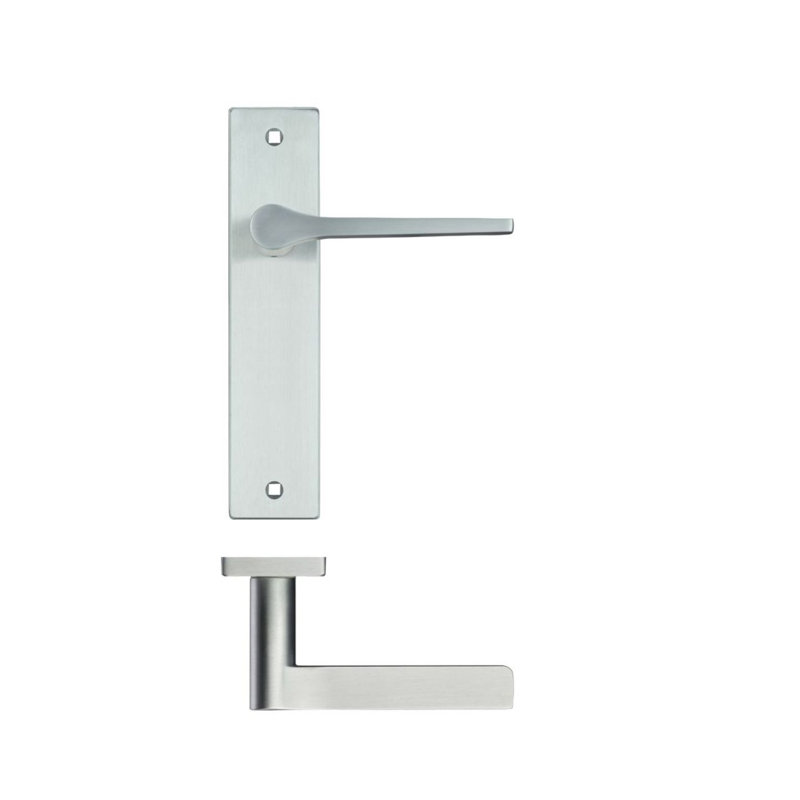 Latch Right Hand Door Handle, Satin Chrome