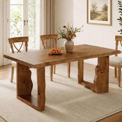 Table de salle à manger 6 places en bois massif à bords naturels, style rustique moderne, pieds sculpturaux, idéale pour les salles à manger.