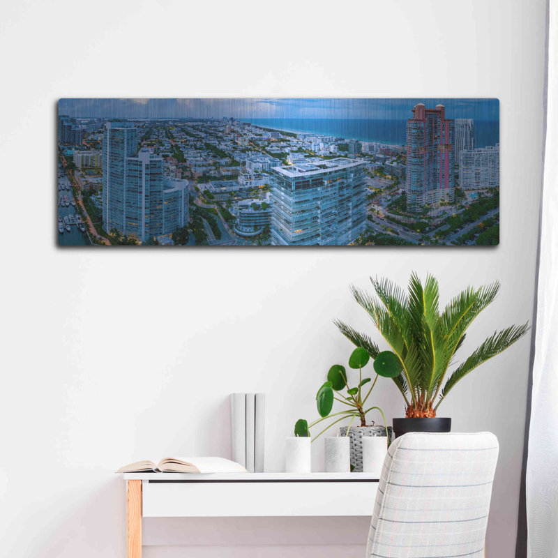 "Miami Citiscape" par AKG, H 16 po x l 48 po