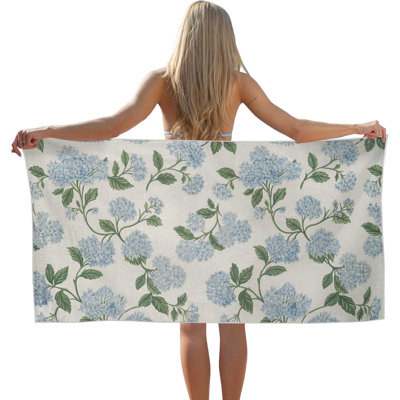 Serviette de plage à motif d'hortensias bleus, décoration florale pour salle de bain, style cottagecore, grande serviette de bain/piscine/télétravail pour la salle de bain, les voyages, la natation, le camping et le sport, 76 x 152 cm