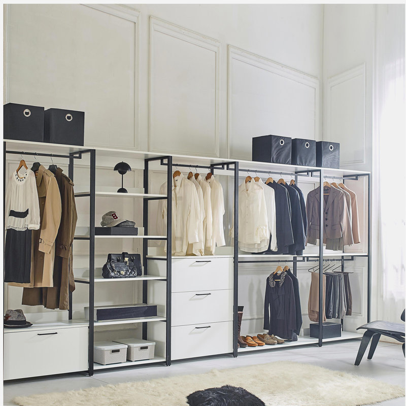 Walk-in en bois et métal Fiona avec cinq tablettes