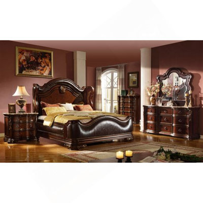 Ensemble de chambre à coucher pour grand lit traditionnel 4 pièces Bella en noyer foncé