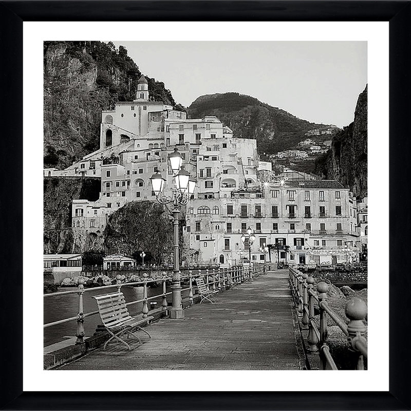 « amalfi pilier i » par alan blaustein,, reproduction de photo encadrée, H 39,5 po x l 39,5 po x P 0,75 po