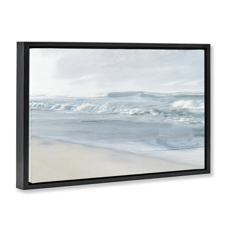  «Calm Blue Beach Waves», toile flottante encadrée par Mike Calascibetta, H 17 po x l 25 po, Cadre flottant noir de jais