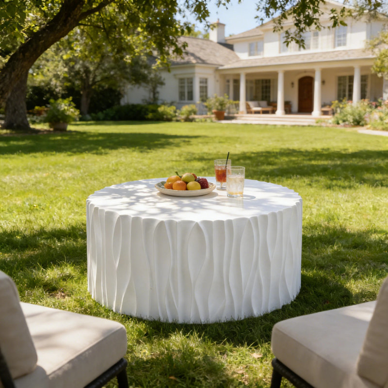 Table basse d'extérieur moderne blanche avec motif cannelé ondulé pour patio et jardin | Idée de cadeau