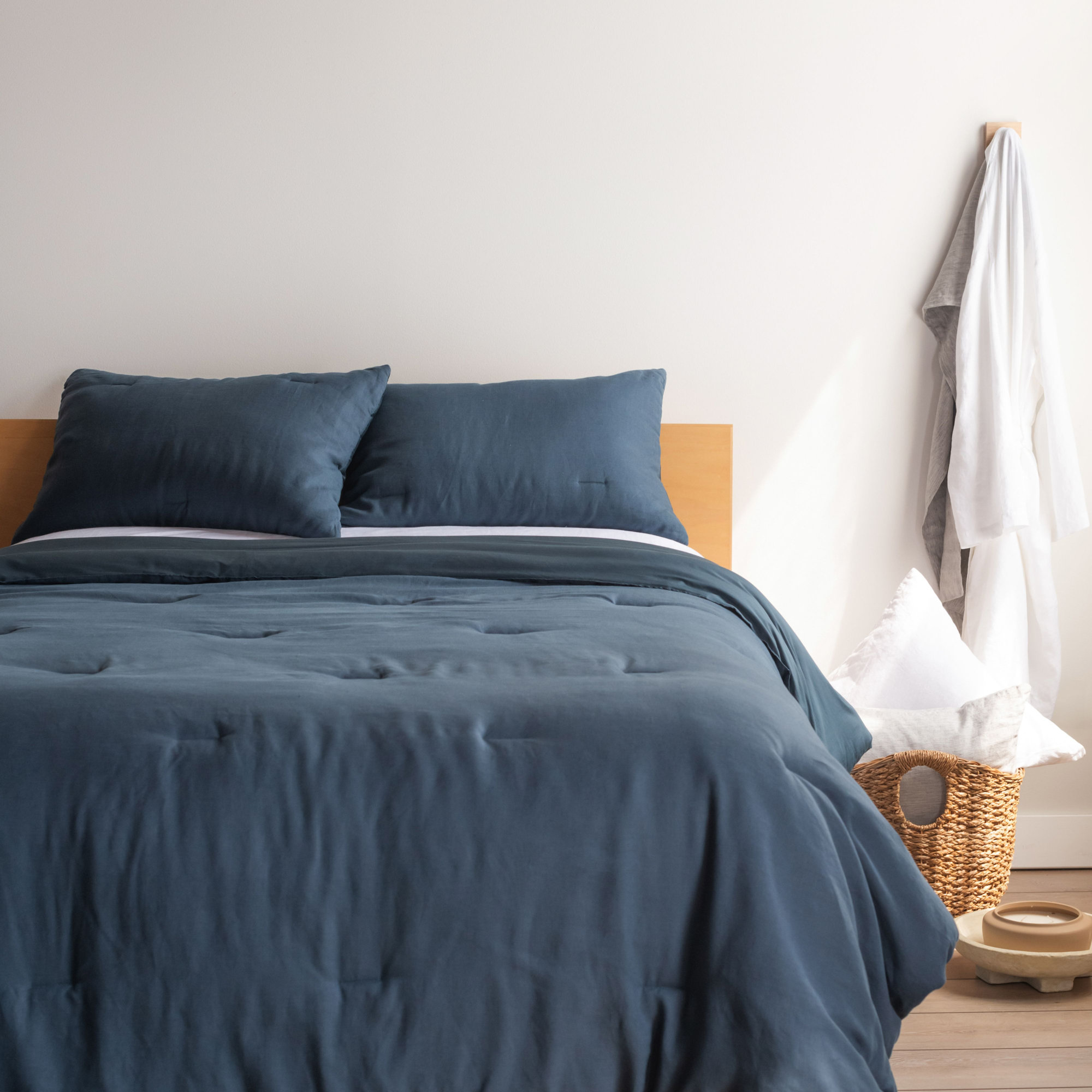 French Linen Comforter & Sham Set, Baltic, Queen Comforter + 2 Standard Pillow Shams