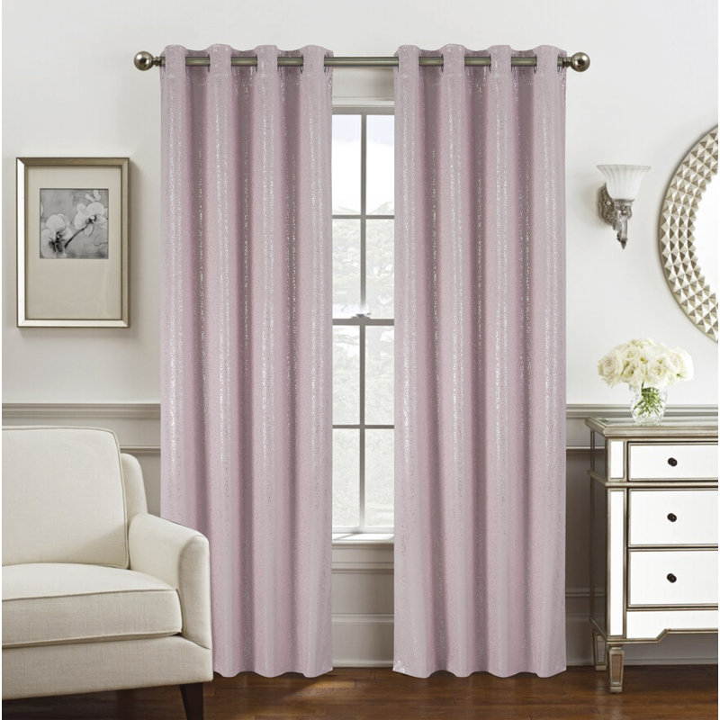 Rideau occultant en polyester Tampere, L 54 po x L 84 po, Blush