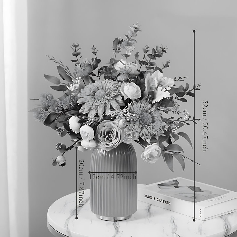 Composition d'assortiment mixte dans un vase