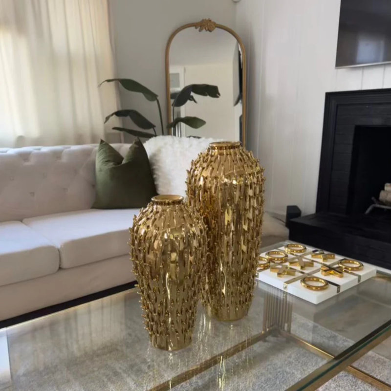 Ornement décoratif de luxe en céramique, H 17 po x l 7 po x P 7 po