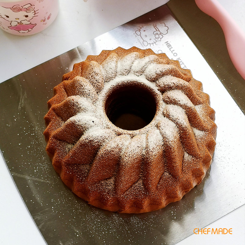 Moule à gâteau en forme de tube de 6,5 po CHEFMADE, Rose, H 3,3 po x L 6,7 po x l 6,7 po