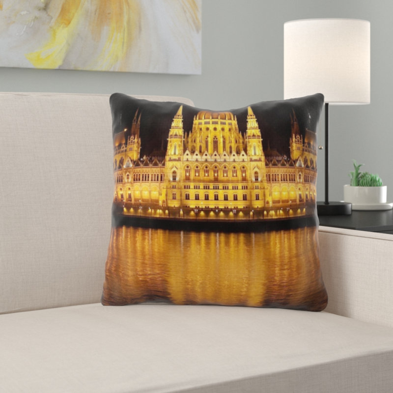 Coussin du parlement hongrois