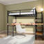 Lit mezzanine peu encombrant avec structure en fer et bureau en forme de L