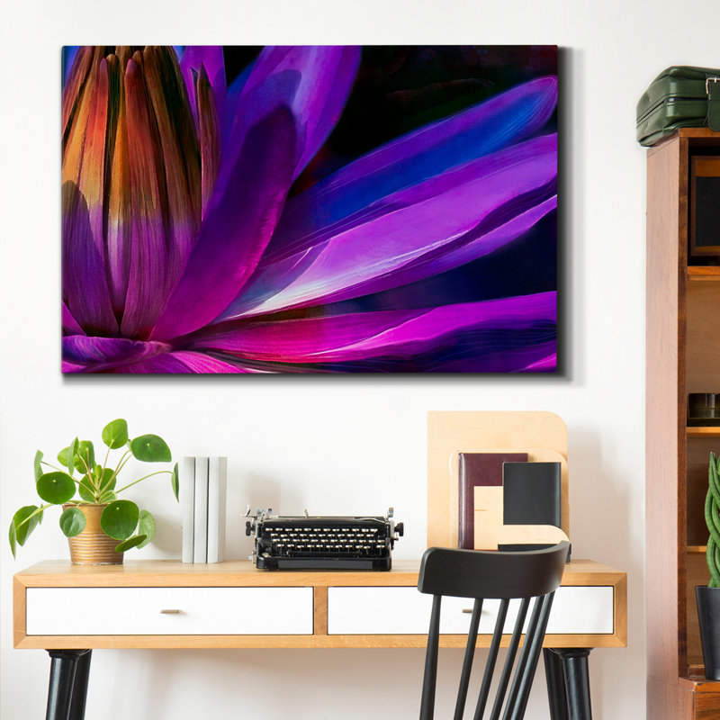 " Retro Petals I ", 16" H x 27" W x 1" D