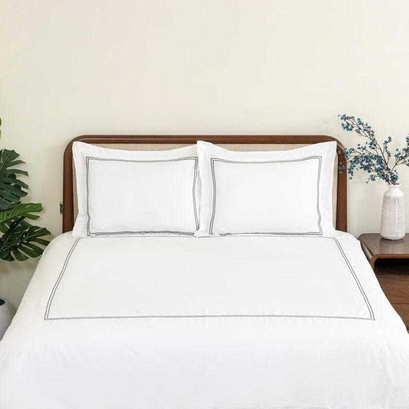 Housse de couette blanche Dreamology, 100 % coton brodé, 3 pièces (taille King)

Satin T300 doux, léger et respirant, housse de couette King avec 2 taies d'oreiller, fermeture éclair (gris)