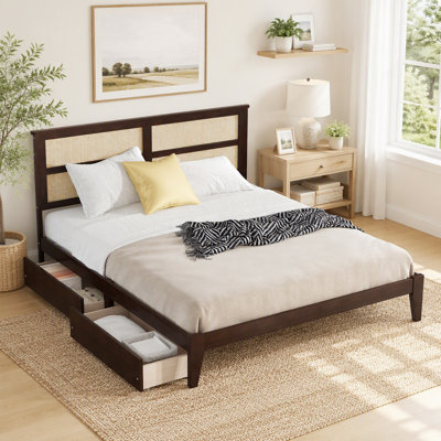 Lit King Size avec tête de lit en rotin, deux tiroirs de rangement, sommier à lattes et pieds renforcés en bois d'hévéa