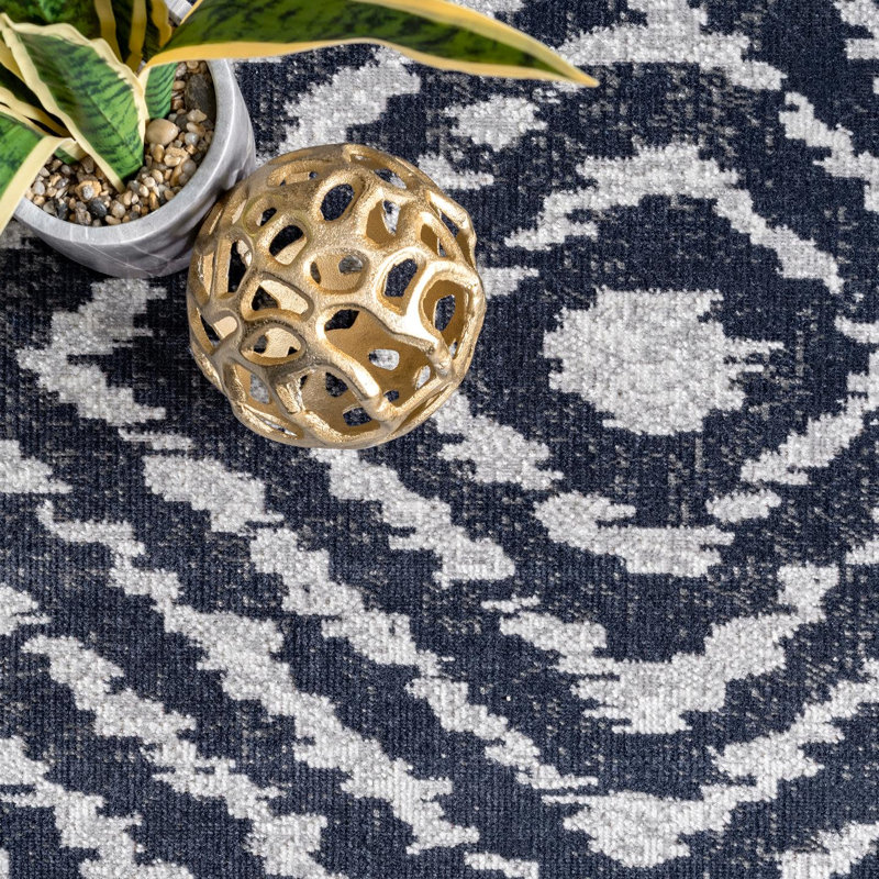 Michele Geometric Indoor / Outdoor Rug, Rectangle 5' x 8'