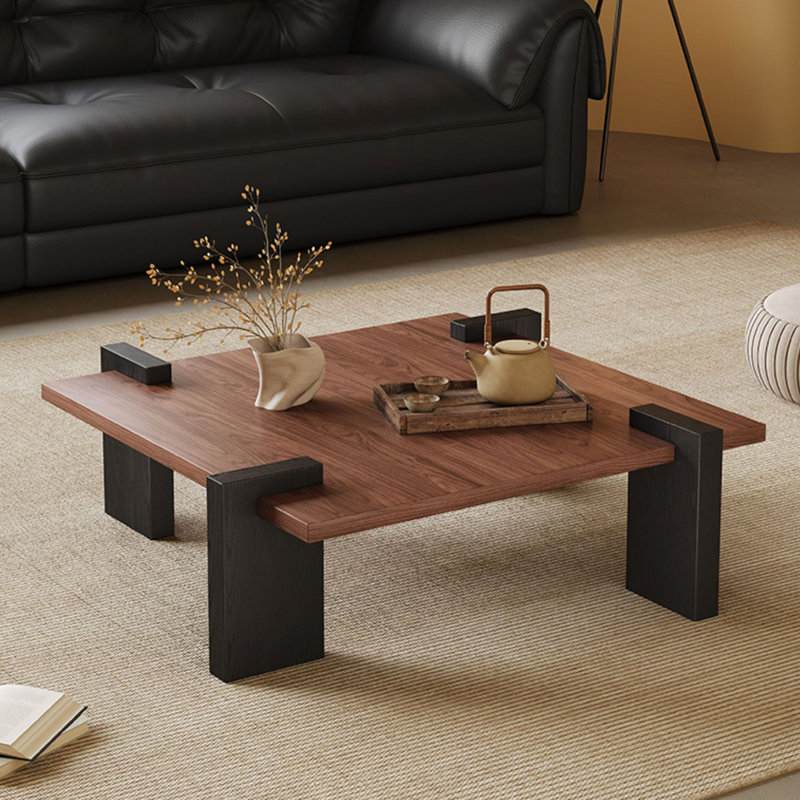 Table basse carrée en bois massif noyer