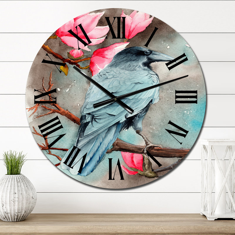 Un corbeau sur les branches de magnolia avec des fleurs - Horloge murale traditionnelle, Moyen