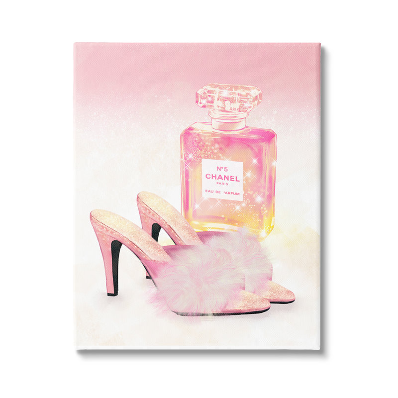 Glam Fashion Cosmetique, chaussons moelleux, motif scintillant surdimensionné, art numérique sur estampe numérique par Ziwei Li