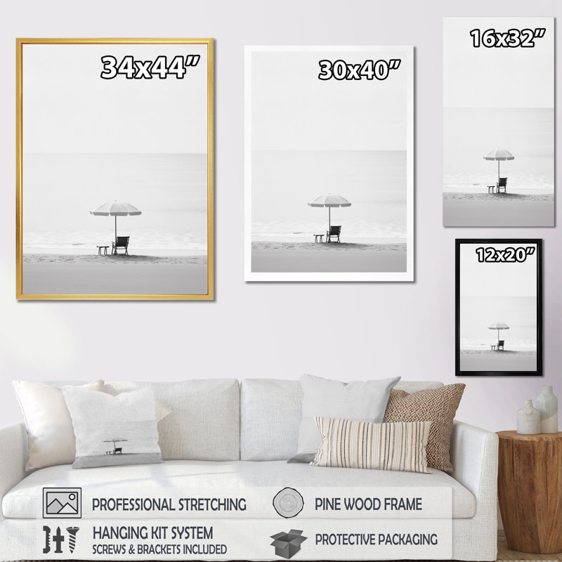 Photo de plage minimaliste noir et blanc I - art mural bord de mer pour le salon, H 20 po x l 12 po x P 1 po