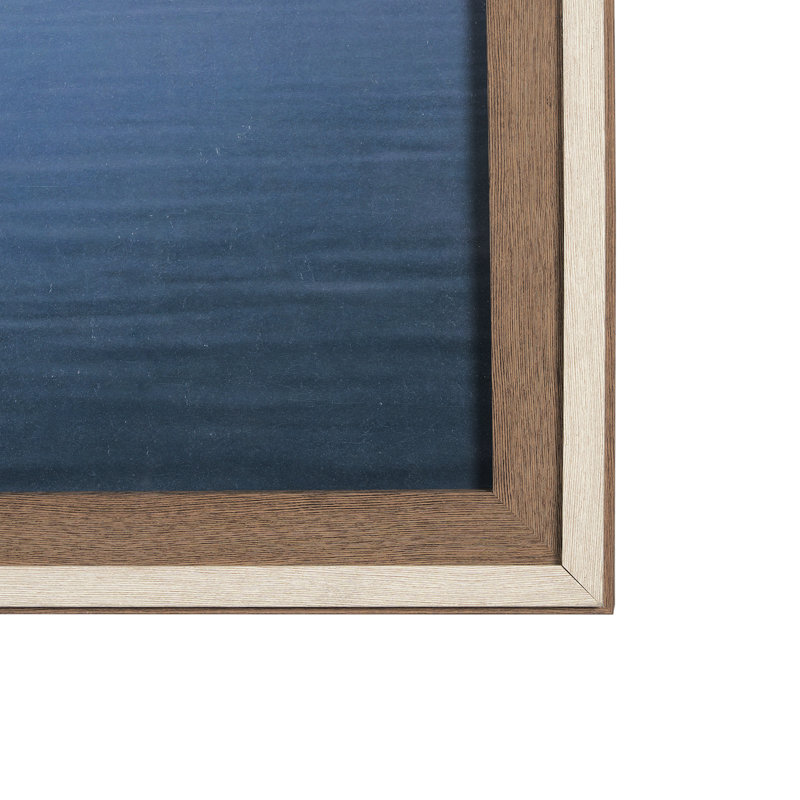 «Walking my Walk a Hand», reproduction d'art texturée encadrée matte sous verre